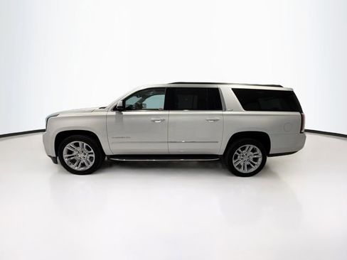 Used 2020 GMC Yukon XL SLT w/ Premium Edition image 4
