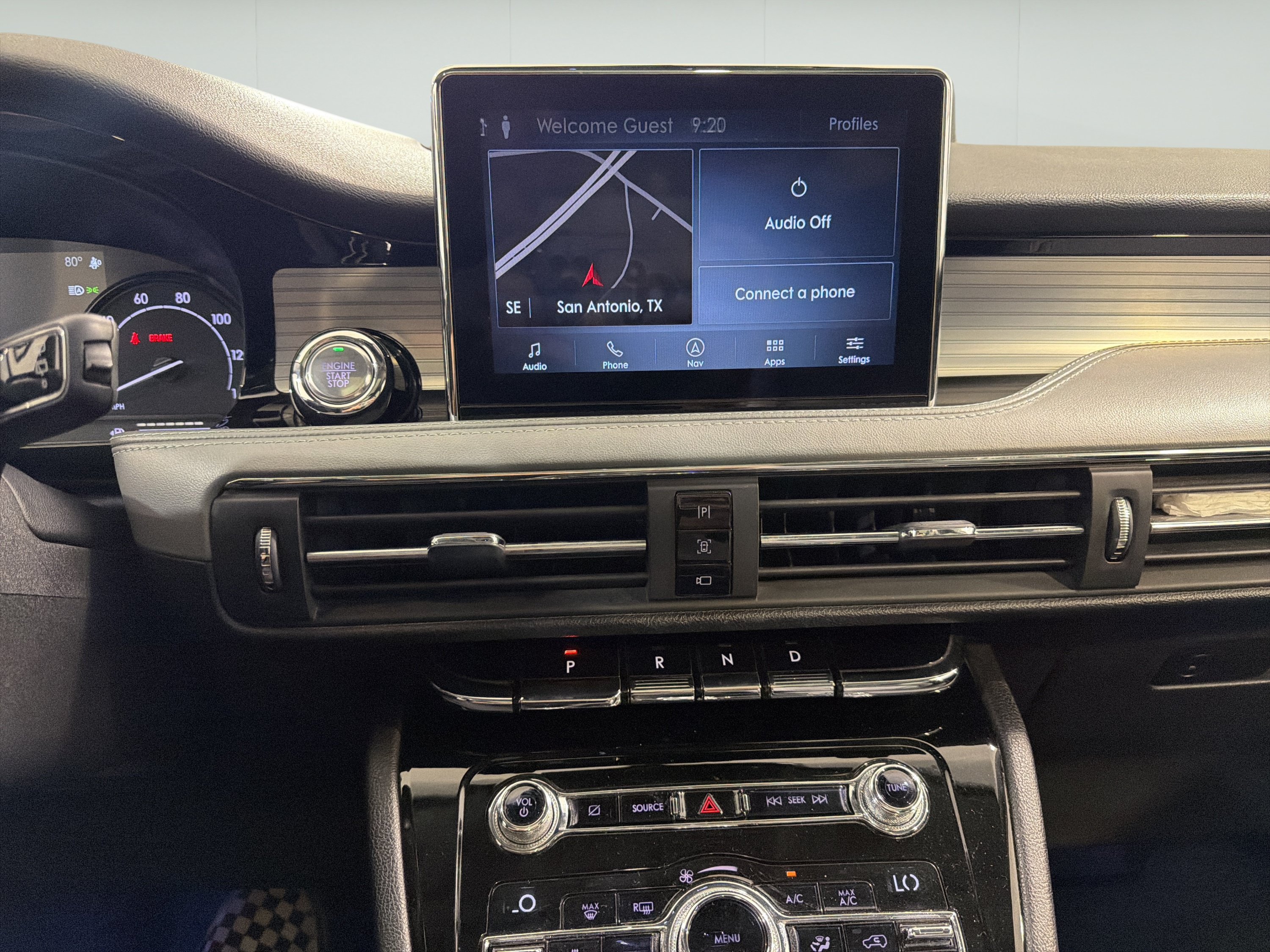 Used 2020 Lincoln Corsair Reserve w/ Elements Package FWD image 17