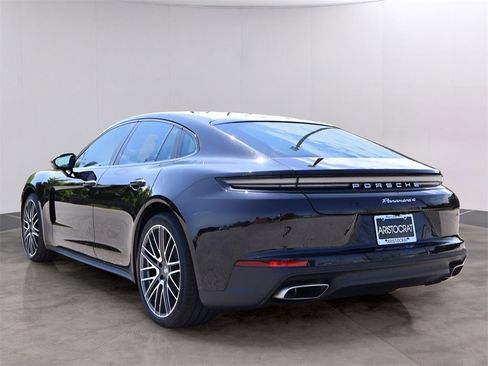New 2025 Porsche Panamera image 3