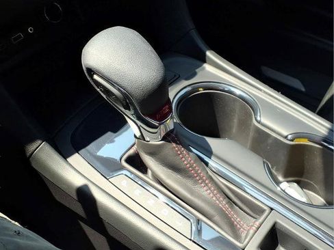 Used 2024 Chevrolet Equinox RS w/ RS Leather Package FWD image 13