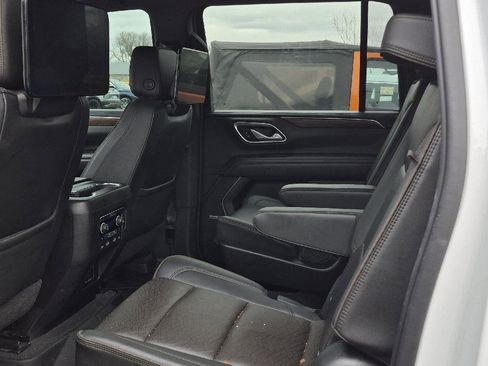 Used 2021 Chevrolet Suburban High Country w/ Premium Package image 6