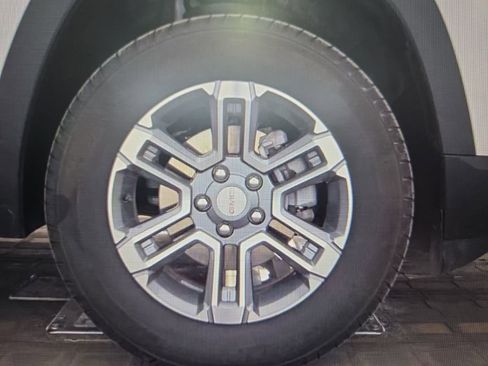 Used 2025 GMC Terrain Elevation image 15