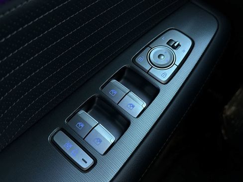 Used 2024 Hyundai Palisade Calligraphy image 23