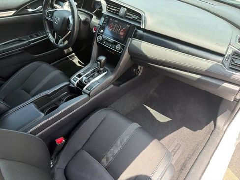 Used 2019 Honda Civic Sport image 15