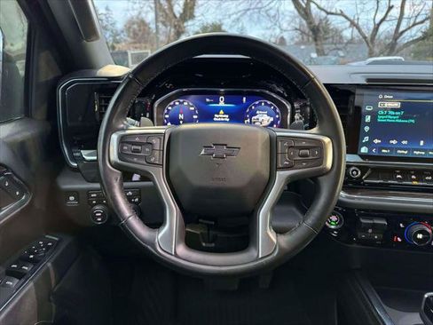 Used 2024 Chevrolet Silverado 1500 LT Trail Boss w/ Protection Package AWD/4WD image 18