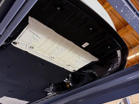 Used 2018 Porsche 911 GT2 RS image 81