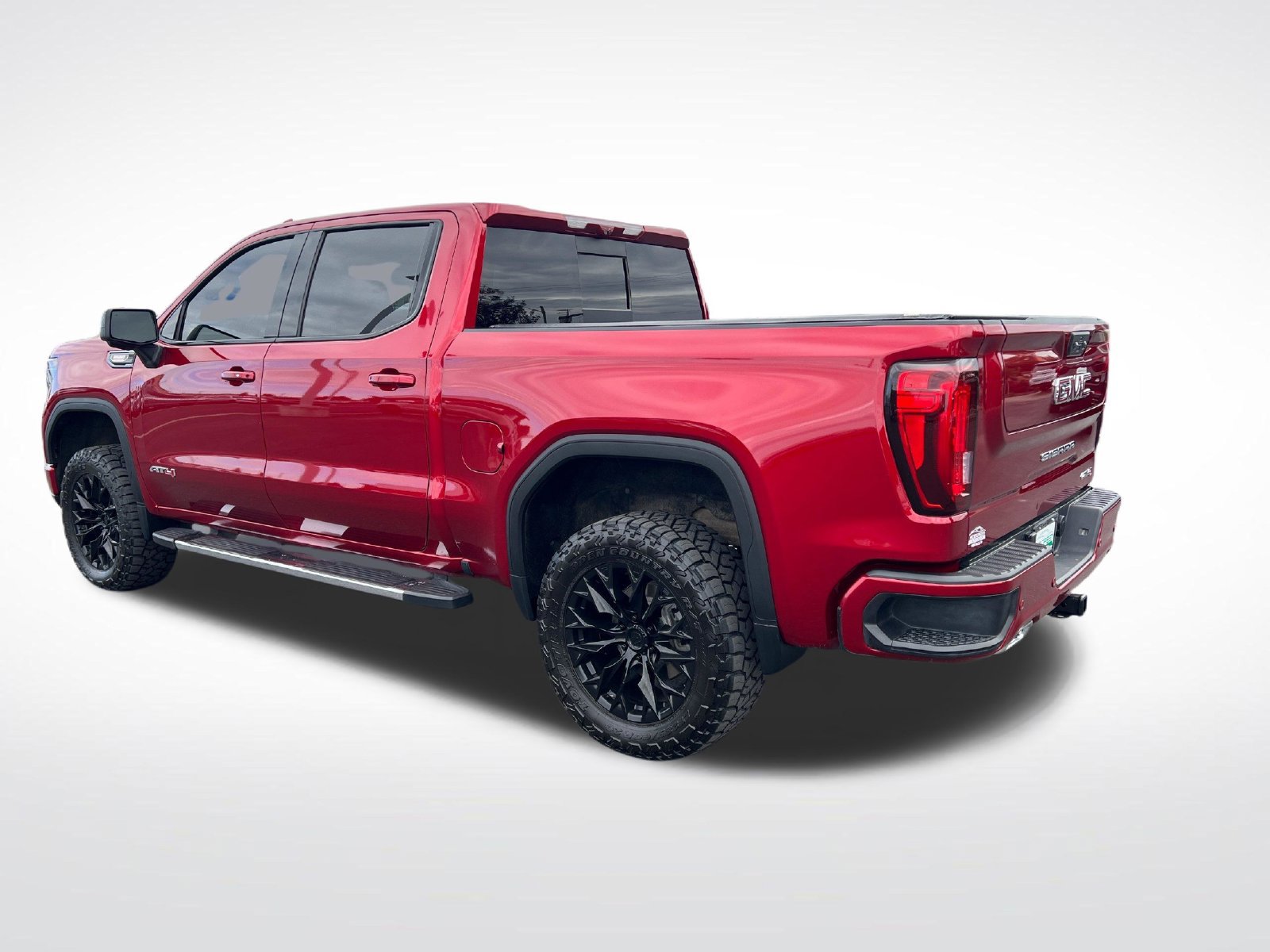 Used 2023 GMC Sierra 1500 AT4 w/ Technology Package AWD/4WD image 5