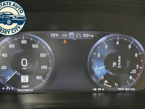 Used 2022 Volvo XC40 T5 Momentum w/ Premium Package AWD/4WD image 12