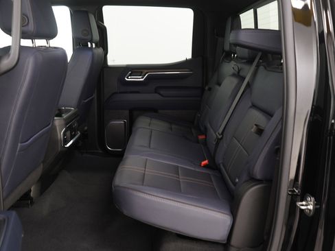 Used 2024 Chevrolet Silverado 1500 High Country image 14