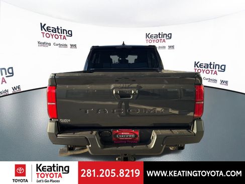 Used 2025 Toyota Tacoma SR image 6