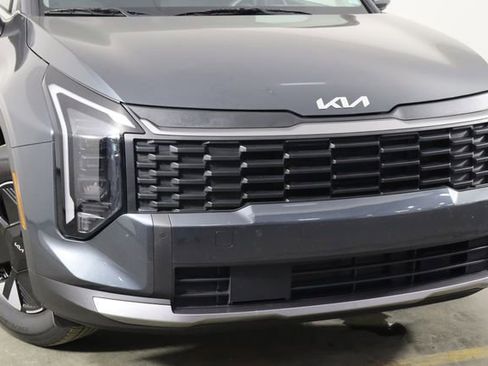 Used 2026 Kia Sportage LX FWD image 45