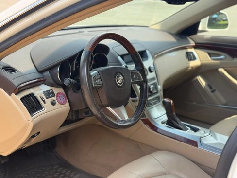 Used 2011 Cadillac CTS Luxury RWD image 10