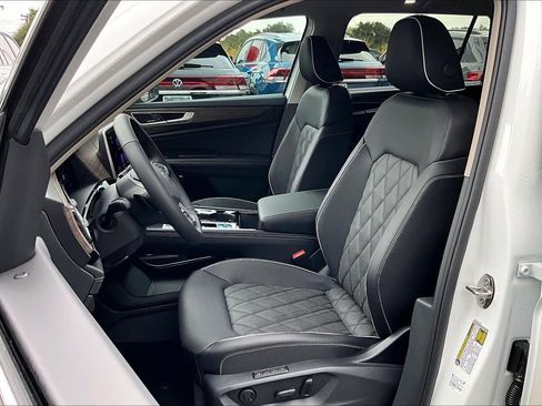 New 2026 Volkswagen Atlas SEL Premium R-Line AWD/4WD image 9