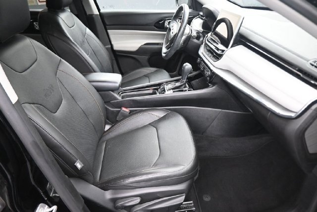 Used 2022 Jeep Compass Limited w/ Sun and Sound Group AWD/4WD image 21
