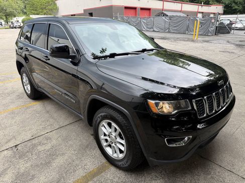 Used 2018 Jeep Grand Cherokee Laredo RWD image 15
