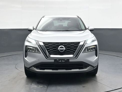 Used 2023 Nissan Rogue SV image 10