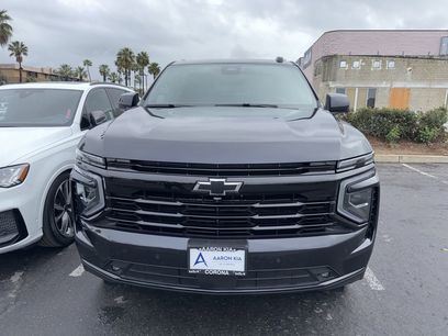 Used 2025 Chevrolet Suburban RST