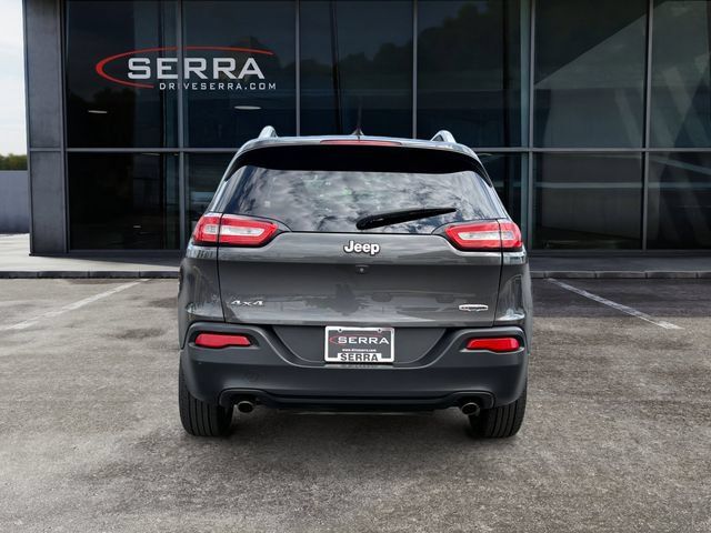 Used 2014 Jeep Cherokee Latitude AWD/4WD image 4
