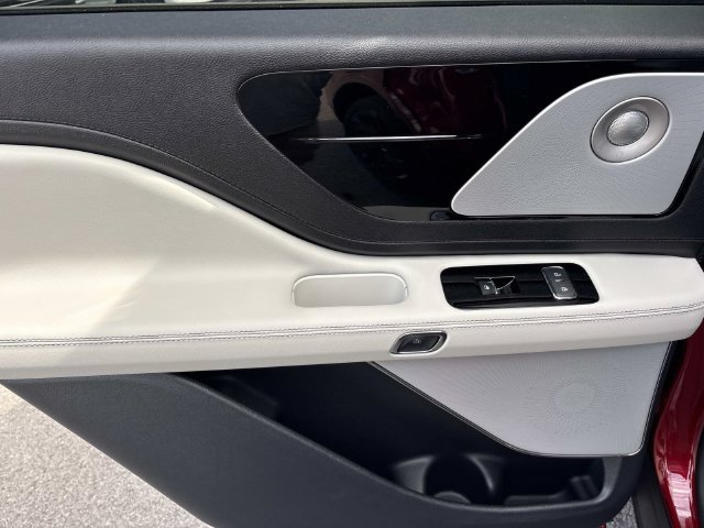 New 2027 Lincoln Aviator Reserve AWD/4WD image 19