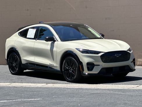 Certified 2025 Ford Mustang Mach-E Premium w/ Sport Appearance Package AWD/4WD image 7