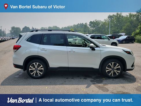 Certified 2023 Subaru Forester Limited AWD/4WD image 6
