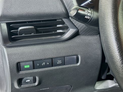 Used 2024 Nissan Sentra S image 17