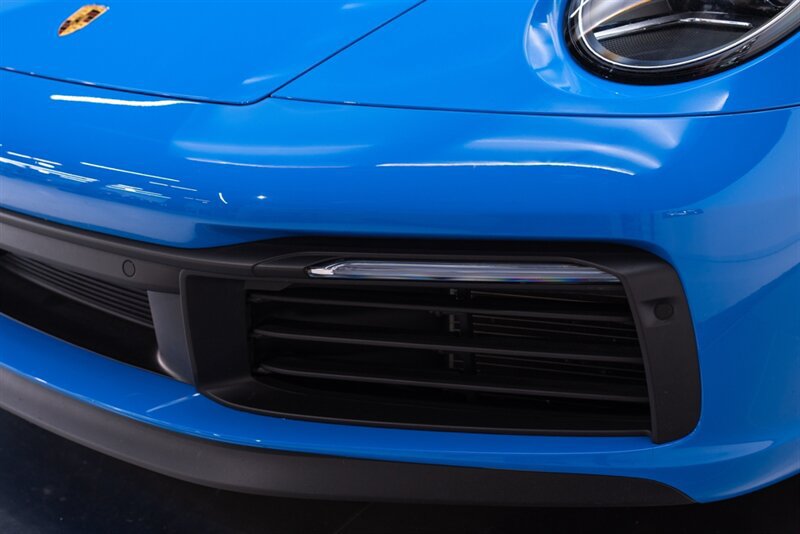 Used 2023 Porsche 911 Carrera T RWD image 35