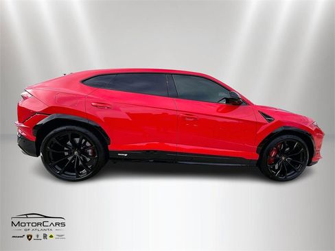 Used 2023 Lamborghini Urus S image 5
