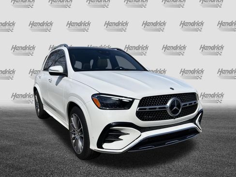 Used 2025 Mercedes-Benz GLE 450e 4MATIC image 2
