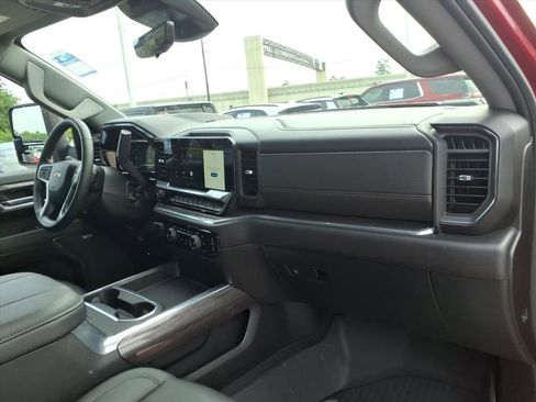 Used 2025 Chevrolet Silverado 2500 LTZ w/ LTZ Premium Texas Edition AWD/4WD image 16