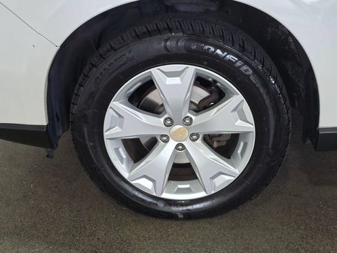 Used 2015 Subaru Forester 2.5i Premium w/ All-Weather Package AWD/4WD image 8