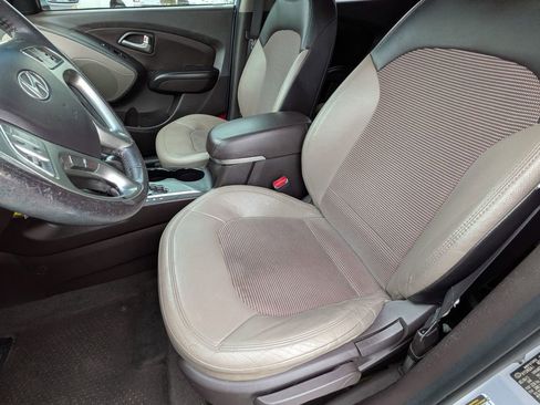 Used 2012 Hyundai Tucson GLS image 13