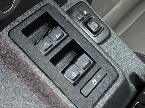 Used 2022 Ford Bronco Everglades AWD/4WD image 14