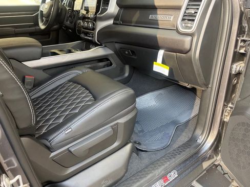 New 2022 RAM 2500 Big Horn w/ Level C Equiment Group image 24