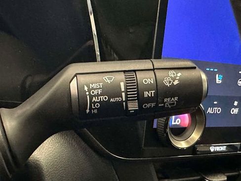 Used 2025 Lexus NX 350 350 Premium w/ Cold Area Package image 32