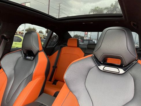 Used 2025 BMW M5 w/ Executive Package image 25