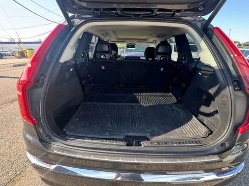 Used 2024 Volvo XC90 B6 Plus w/ Protection Package Premier AWD/4WD image 24