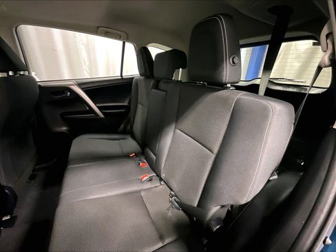 Used 2018 Toyota RAV4 XLE image 15