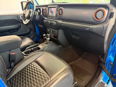 Used 2021 Jeep Gladiator Mojave w/ LED Lighting Group AWD/4WD image 11