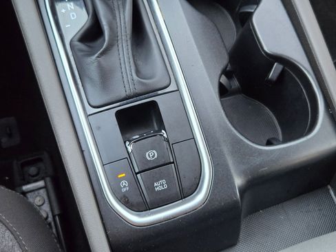 Used 2019 Hyundai Santa Fe SE image 22