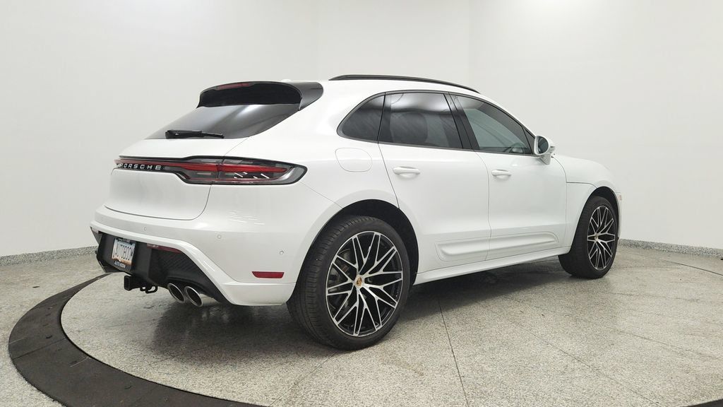 Used 2022 Porsche Macan AWD/4WD image 5