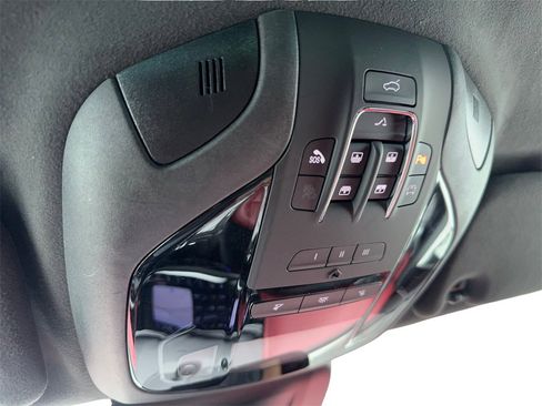 Used 2021 Maserati Levante S GranSport image 34