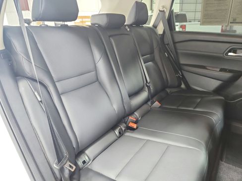 Used 2025 Nissan Rogue SV w/ SV Premium Package FWD image 45