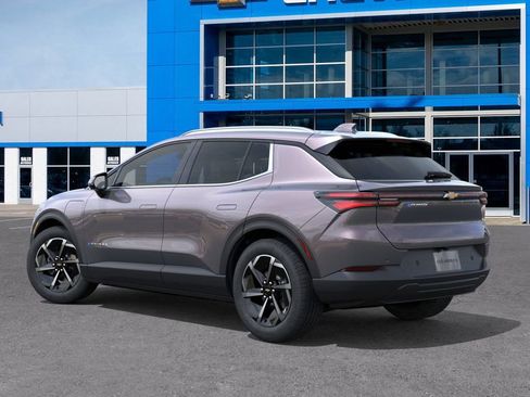 New 2026 Chevrolet Equinox EV LT image 3