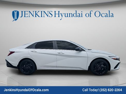 New 2026 Hyundai Elantra SEL Sport Premium FWD image 3