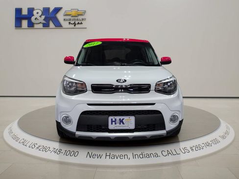 Used 2017 Kia Soul + w/ Designer's Package FWD image 2