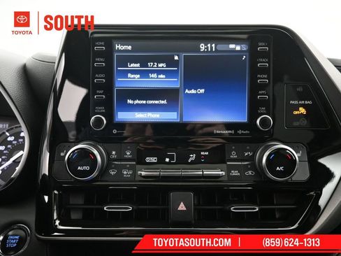 Used 2022 Toyota Highlander XLE image 13