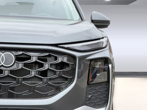 New 2026 Audi Q3 quattro 2.0T image 11