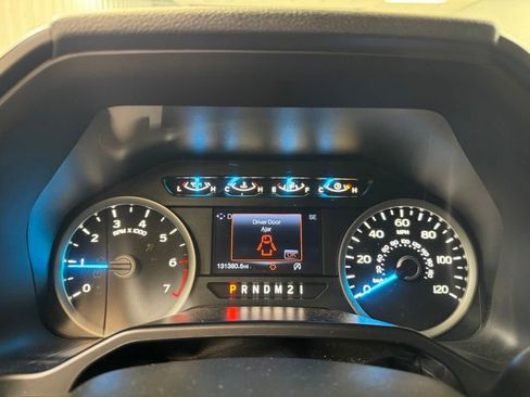 Used 2016 Ford F150 XLT w/ Equipment Group 302A Luxury AWD/4WD image 30
