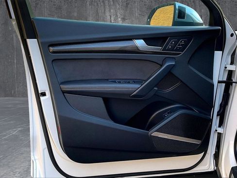 Used 2024 Audi SQ5 Premium Plus w/ Premium Plus Package image 20